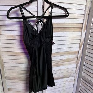 Black fuchsia by Secret lace size SMALL
